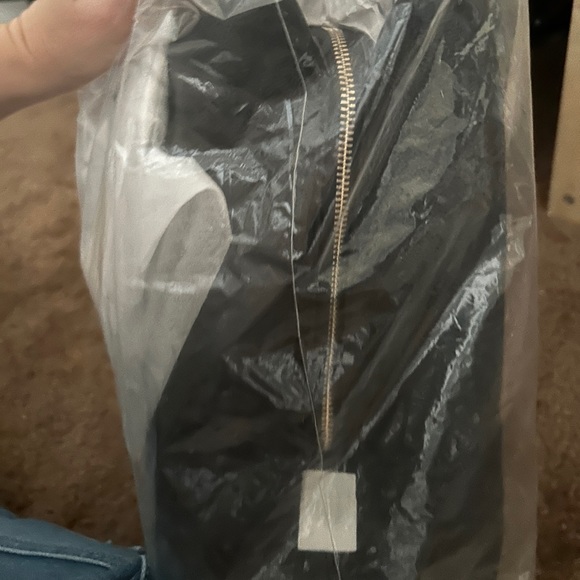 NWT KATE SPADE LARGE Black Jordyn Chain Tote retails $449 - Picture 7 of 8